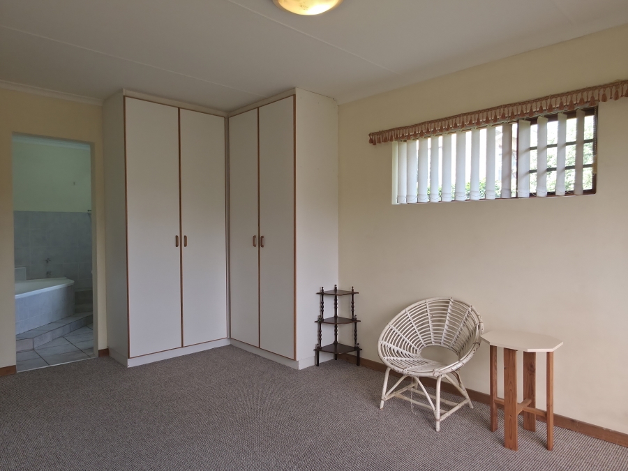 3 Bedroom Property for Sale in Wavecrest Eastern Cape